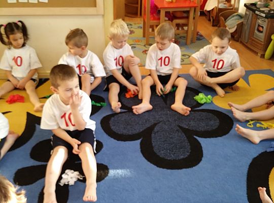 Ćwiczenia gimnastyczne w grupie III