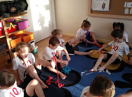 Ćwiczenia gimnastyczne w grupie III