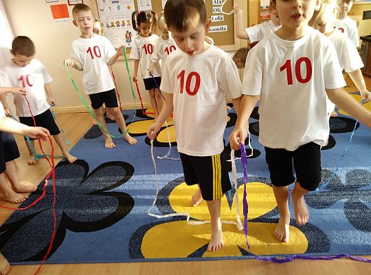 Ćwiczenia gimnastyczne w grupie III