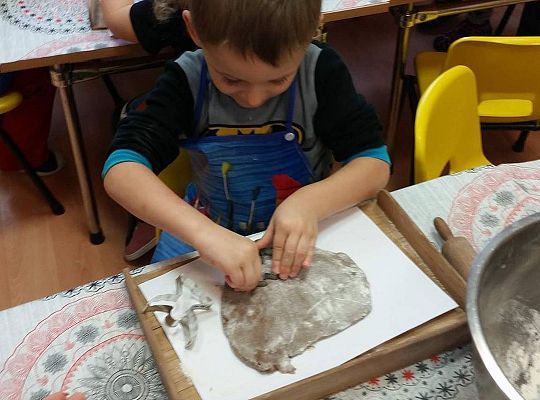 Pieczemy i zdobimy świąteczne pierniczki