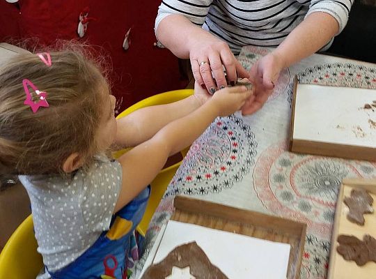 Pieczemy i zdobimy świąteczne pierniczki