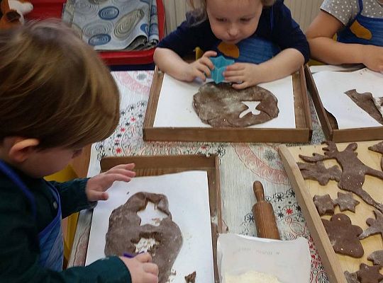 Pieczemy i zdobimy świąteczne pierniczki