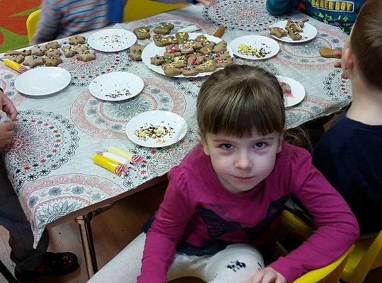 Pieczemy i zdobimy świąteczne pierniczki