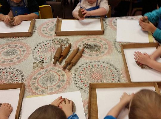 Pieczemy i zdobimy świąteczne pierniczki