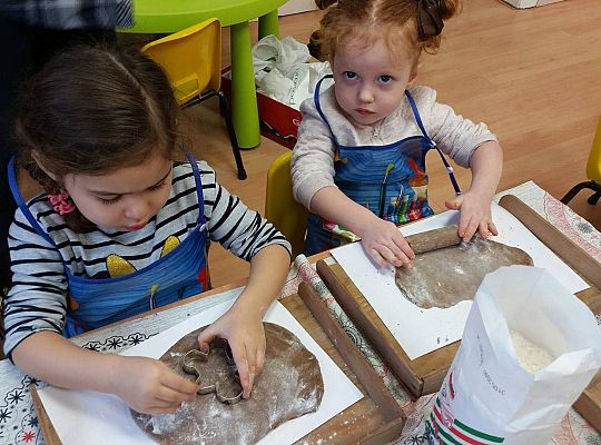 Pieczemy i zdobimy świąteczne pierniczki