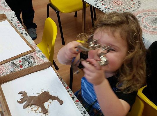 Pieczemy i zdobimy świąteczne pierniczki