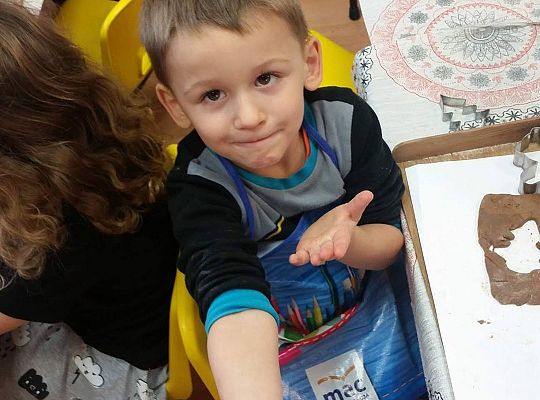 Pieczemy i zdobimy świąteczne pierniczki