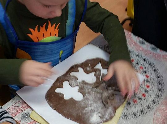 Pieczemy i zdobimy świąteczne pierniczki