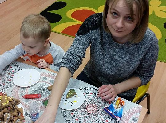 Pieczemy i zdobimy świąteczne pierniczki