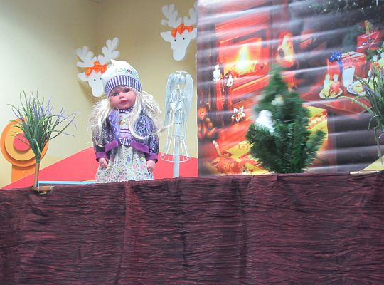 Teatrzyk w przedszkolu "Aniołek nocy wigilijnej"