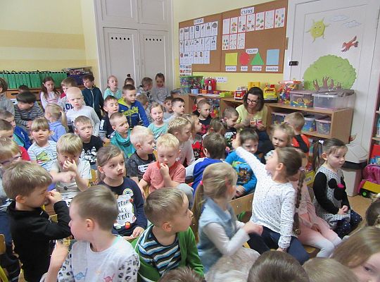 Spotkanie z kolejarzem-absolwent naszego przedszkola