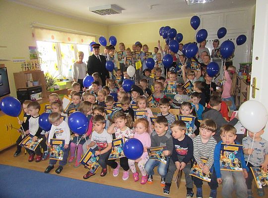 Spotkanie z kolejarzem-absolwent naszego przedszkola