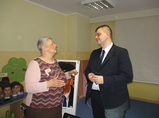 Spotkanie z kolejarzem-absolwent naszego przedszkola