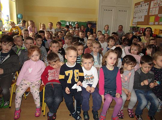 Spotkanie z kolejarzem-absolwent naszego przedszkola