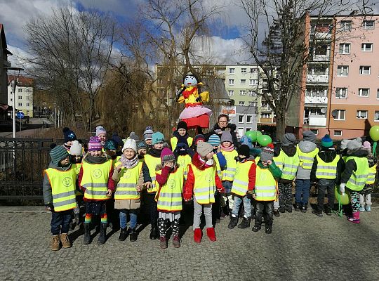 Starszaki witają wiosnę wspólnie z innymi placówkami
