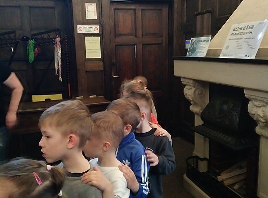 W bibliotece-zabawy paluszkowe o "Panach palcach"