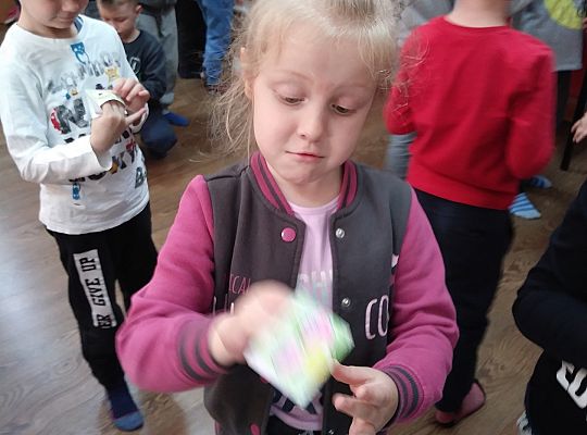 W bibliotece-zabawy paluszkowe o "Panach palcach"