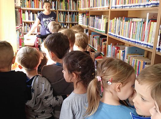 W bibliotece-zabawy paluszkowe o "Panach palcach"