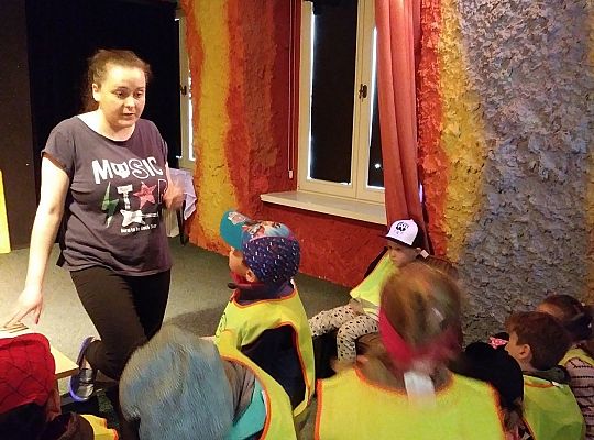 W bibliotece-zabawy paluszkowe o "Panach palcach"