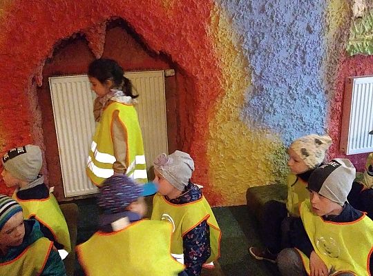 W bibliotece-zabawy paluszkowe o "Panach palcach"