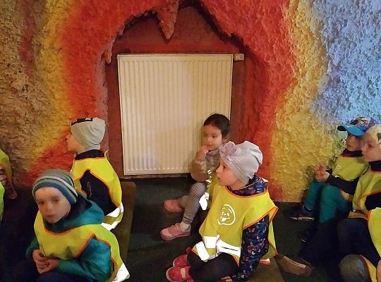 W bibliotece-zabawy paluszkowe o "Panach palcach"