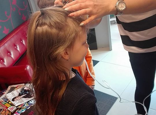 Fryzury,masaże i inne przyjemności-wizyta w zakładzie fryzjerskim