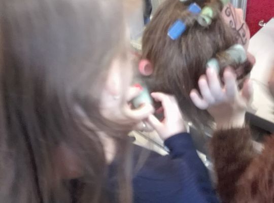 Fryzury,masaże i inne przyjemności-wizyta w zakładzie fryzjerskim