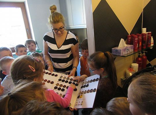 Fryzury,masaże i inne przyjemności-wizyta w zakładzie fryzjerskim