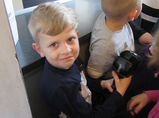 Fryzury,masaże i inne przyjemności-wizyta w zakładzie fryzjerskim