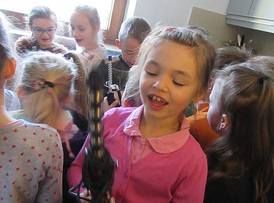 Fryzury,masaże i inne przyjemności-wizyta w zakładzie fryzjerskim