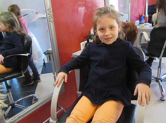 Fryzury,masaże i inne przyjemności-wizyta w zakładzie fryzjerskim