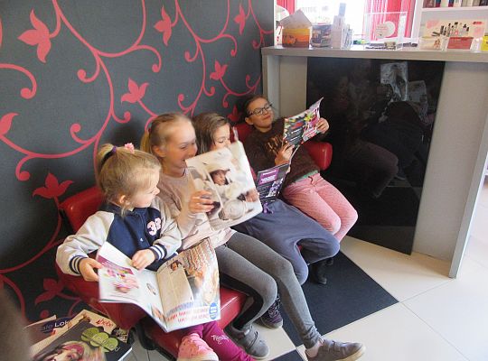 Fryzury,masaże i inne przyjemności-wizyta w zakładzie fryzjerskim