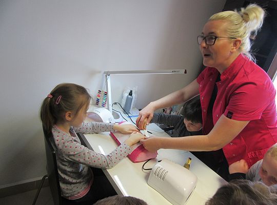 Fryzury,masaże i inne przyjemności-wizyta w zakładzie fryzjerskim