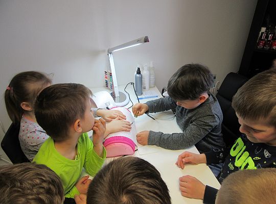 Fryzury,masaże i inne przyjemności-wizyta w zakładzie fryzjerskim