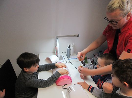 Fryzury,masaże i inne przyjemności-wizyta w zakładzie fryzjerskim