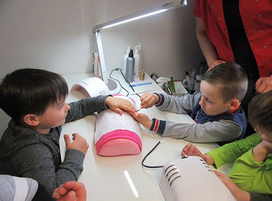 Fryzury,masaże i inne przyjemności-wizyta w zakładzie fryzjerskim