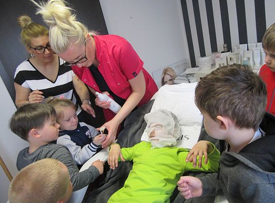 Fryzury,masaże i inne przyjemności-wizyta w zakładzie fryzjerskim