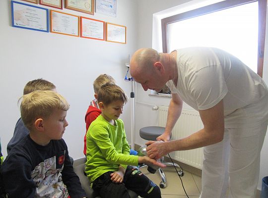 Fryzury,masaże i inne przyjemności-wizyta w zakładzie fryzjerskim