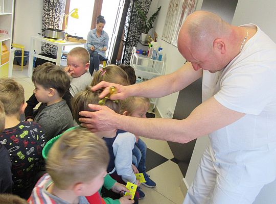 Fryzury,masaże i inne przyjemności-wizyta w zakładzie fryzjerskim