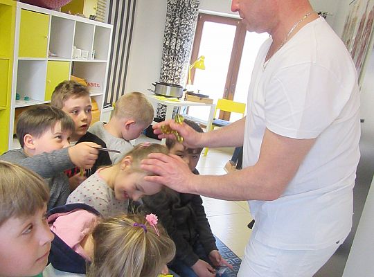 Fryzury,masaże i inne przyjemności-wizyta w zakładzie fryzjerskim