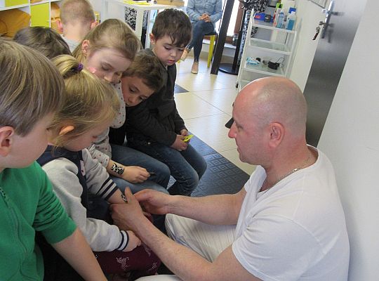 Fryzury,masaże i inne przyjemności-wizyta w zakładzie fryzjerskim