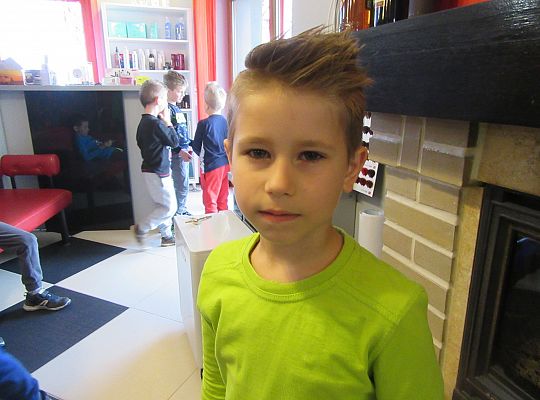 Fryzury,masaże i inne przyjemności-wizyta w zakładzie fryzjerskim