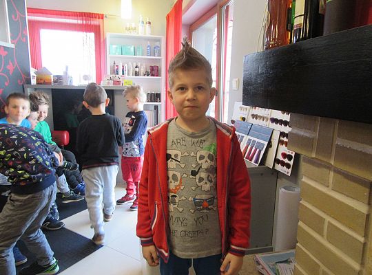 Fryzury,masaże i inne przyjemności-wizyta w zakładzie fryzjerskim