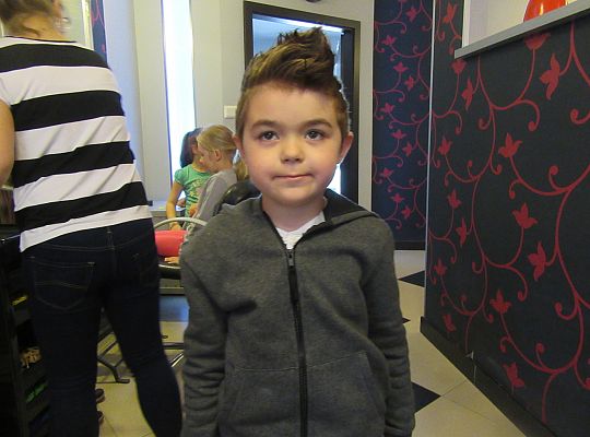 Fryzury,masaże i inne przyjemności-wizyta w zakładzie fryzjerskim