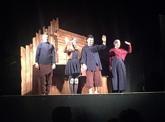 W kinie Fregata na przedstawieniu "Niedźwiedź i Masza" Gr III i IV