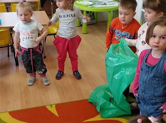 Uczymy się segregować śmieci