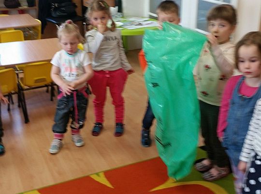 Uczymy się segregować śmieci