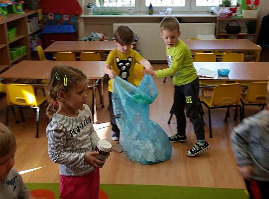 Uczymy się segregować śmieci