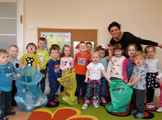 Uczymy się segregować śmieci