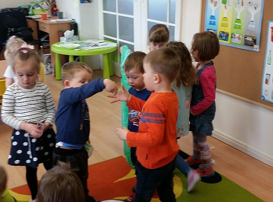 Uczymy się segregować śmieci